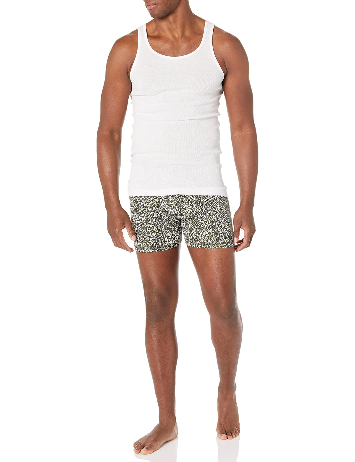 Amazon Essentials Men's Lightweight Breathable Cotton Slim Fit Tank Undershirts, Pack of 6