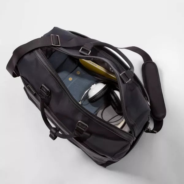 Signature Weekender Bag Black - Open Story™: Structured Travel Luggage